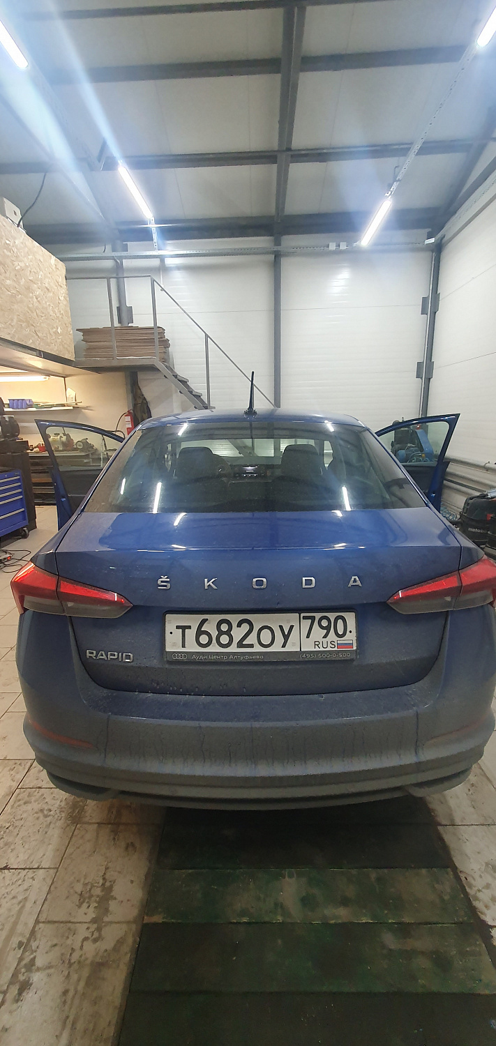 Установка тросовых педалей на Skoda Rapid (механика, 3 шт.)