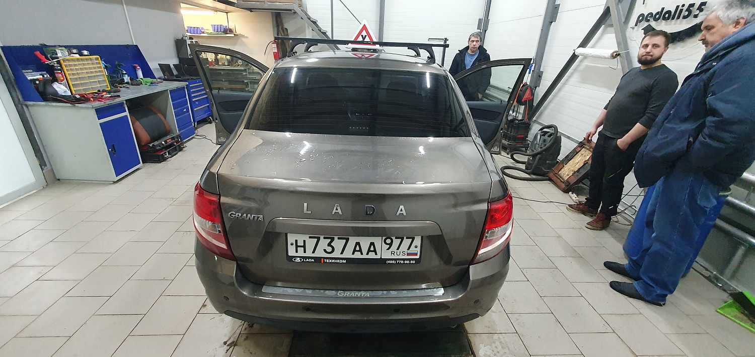 Установка тросовых педалей на LADA Granta (механика, 2шт.)