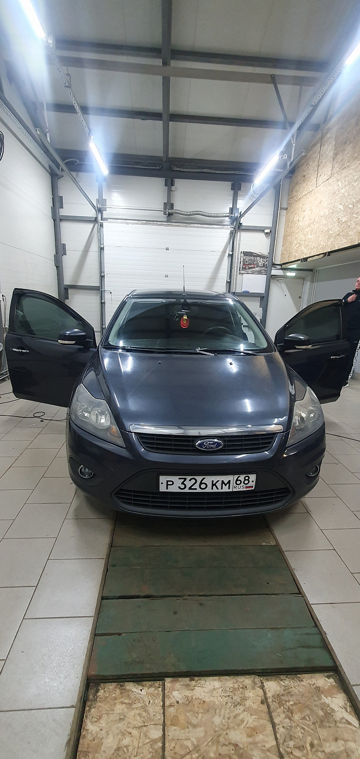 Установка тросовых педалей на Ford Focus 2009 г. (механика, 3 шт.)