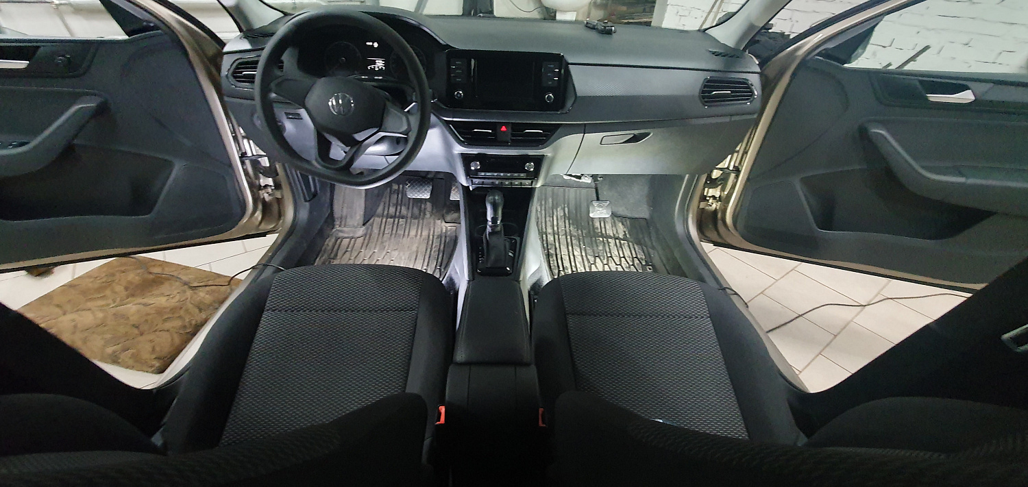 Установка тросовых педалей на Volkswagen Polo 2020 г. (автомат, 1шт.)