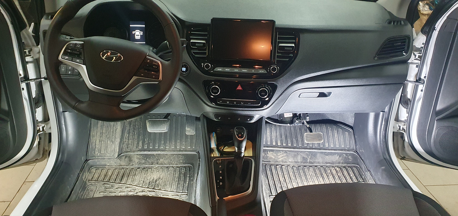 Установка тросовых педалей на Hyundai Solaris  (автомат, 1 шт.)