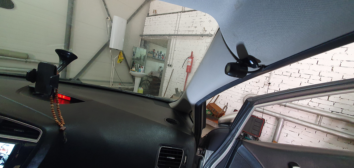 Установка видеонаблюдения для  Kia Ceed  