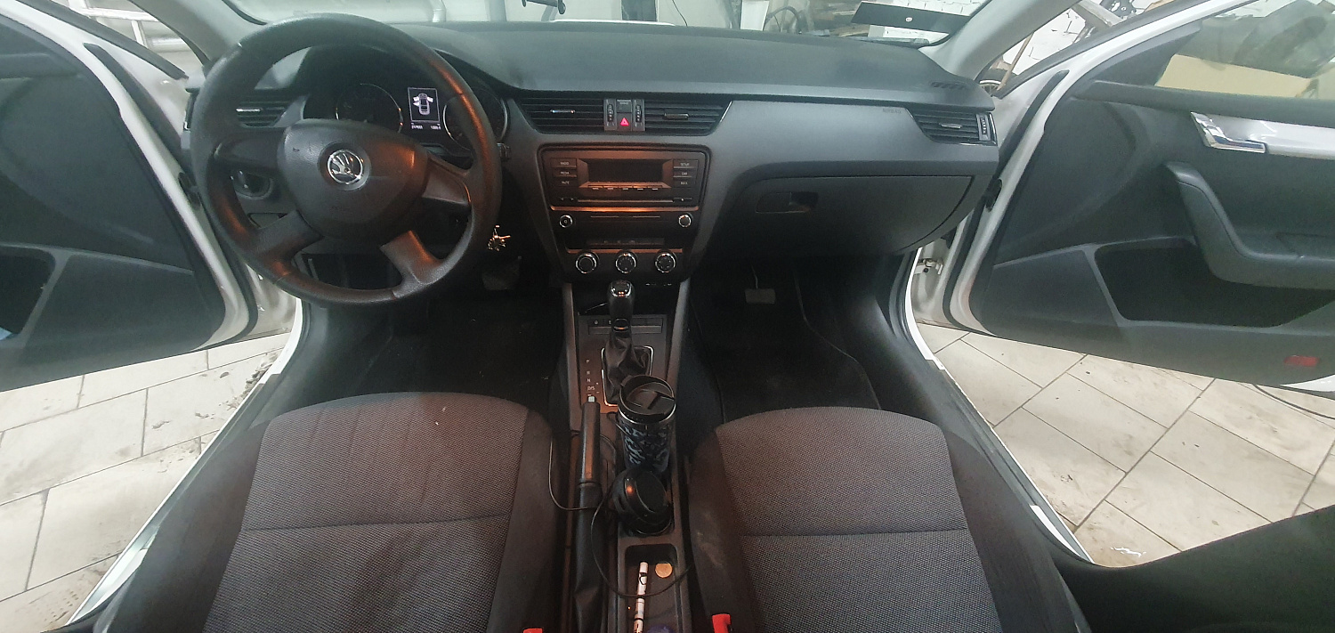 Установка тросовых педалей на Skoda Octavia (автомат, 1шт.)
